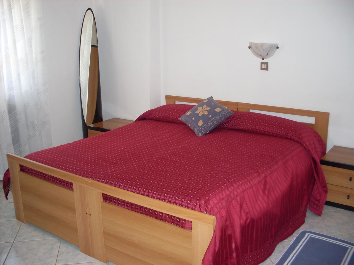 L'Ostu Del Povr-Om Hotel Pinasca Luaran gambar