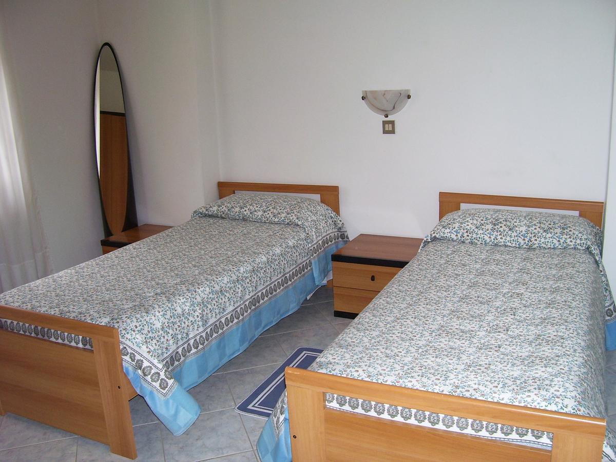 L'Ostu Del Povr-Om Hotel Pinasca Luaran gambar